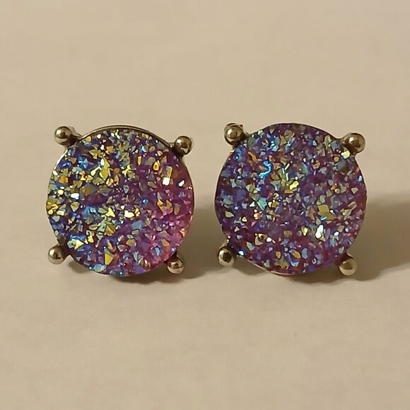 Iridescent Purple Shiny Faux Druzy Crystal Jewel Stud Earrings - Picture 1 of 8